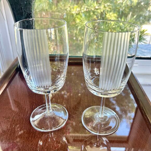 Pair of Vintage Stemmed Water Goblets with Vertical Frosted Stripes – 8” Tall - Picture 3 of 15